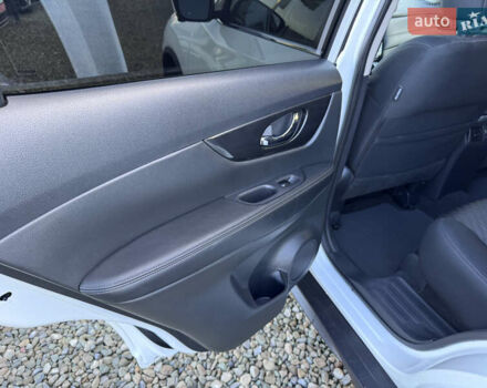 Белый Ниссан Rogue, объемом двигателя 2.5 л и пробегом 151 тыс. км за 14300 $, фото 37 на Automoto.ua