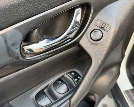 Белый Ниссан Rogue, объемом двигателя 2.49 л и пробегом 167 тыс. км за 15300 $, фото 24 на Automoto.ua