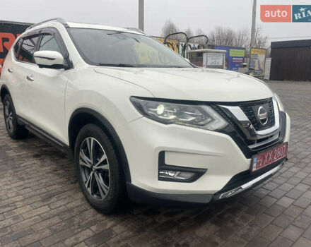 Белый Ниссан Rogue, объемом двигателя 2.5 л и пробегом 144 тыс. км за 15999 $, фото 2 на Automoto.ua