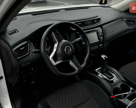 Белый Ниссан Rogue, объемом двигателя 2.5 л и пробегом 120 тыс. км за 13900 $, фото 9 на Automoto.ua