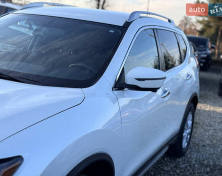 Белый Ниссан Rogue, объемом двигателя 2.5 л и пробегом 151 тыс. км за 14300 $, фото 24 на Automoto.ua