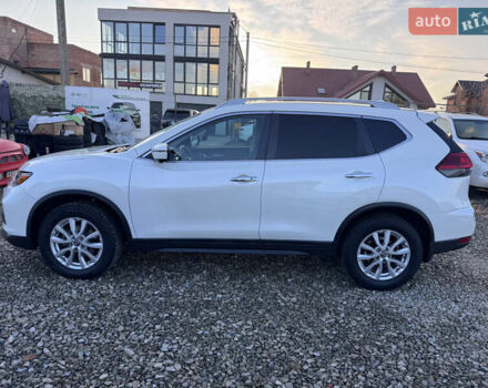 Белый Ниссан Rogue, объемом двигателя 2.5 л и пробегом 151 тыс. км за 14300 $, фото 4 на Automoto.ua