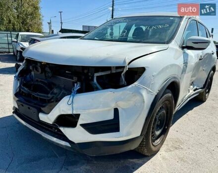Белый Ниссан Rogue, объемом двигателя 2.49 л и пробегом 85 тыс. км за 7000 $, фото 2 на Automoto.ua