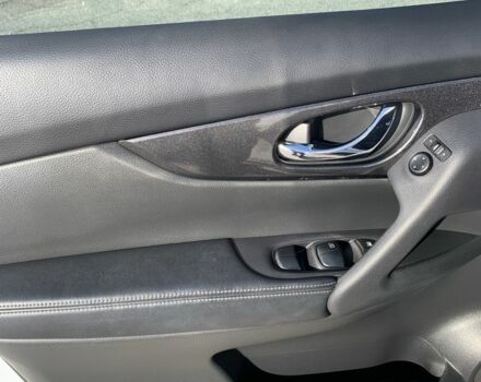 Белый Ниссан Rogue, объемом двигателя 2.5 л и пробегом 105 тыс. км за 15000 $, фото 4 на Automoto.ua