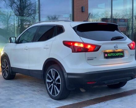Білий Ніссан Rogue, об'ємом двигуна 2 л та пробігом 61 тис. км за 17690 $, фото 6 на Automoto.ua