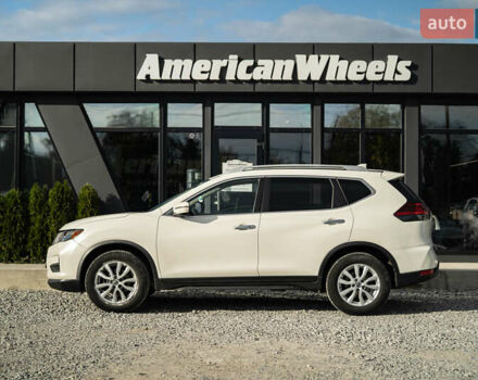 Белый Ниссан Rogue, объемом двигателя 2.49 л и пробегом 132 тыс. км за 14900 $, фото 3 на Automoto.ua