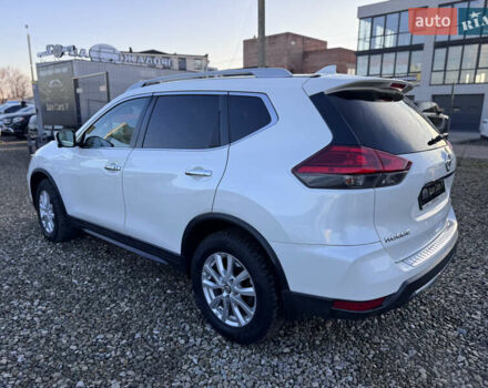 Белый Ниссан Rogue, объемом двигателя 2.5 л и пробегом 151 тыс. км за 14300 $, фото 6 на Automoto.ua