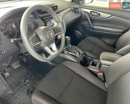 Белый Ниссан Rogue, объемом двигателя 2 л и пробегом 114 тыс. км за 14299 $, фото 9 на Automoto.ua