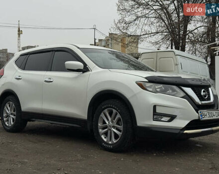 Белый Ниссан Rogue, объемом двигателя 2.49 л и пробегом 140 тыс. км за 11500 $, фото 1 на Automoto.ua