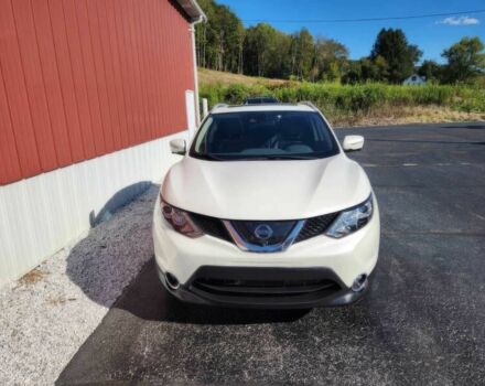 Білий Ніссан Rogue, об'ємом двигуна 2 л та пробігом 57 тис. км за 2850 $, фото 1 на Automoto.ua