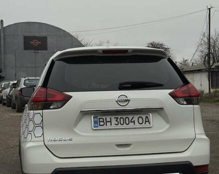 Белый Ниссан Rogue, объемом двигателя 2.49 л и пробегом 140 тыс. км за 11500 $, фото 4 на Automoto.ua