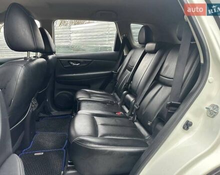 Белый Ниссан Rogue, объемом двигателя 2.49 л и пробегом 112 тыс. км за 13690 $, фото 9 на Automoto.ua