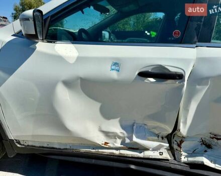 Белый Ниссан Rogue, объемом двигателя 2.49 л и пробегом 85 тыс. км за 7000 $, фото 10 на Automoto.ua