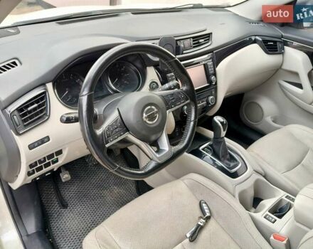 Білий Ніссан Rogue, об'ємом двигуна 2 л та пробігом 134 тис. км за 15300 $, фото 26 на Automoto.ua