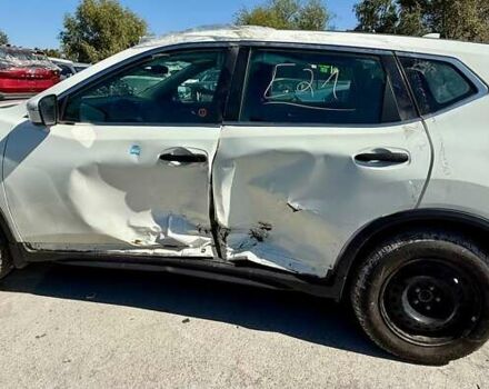 Белый Ниссан Rogue, объемом двигателя 2.49 л и пробегом 85 тыс. км за 7000 $, фото 8 на Automoto.ua