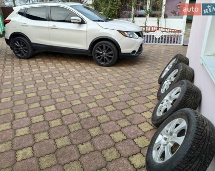 Білий Ніссан Rogue, об'ємом двигуна 2 л та пробігом 134 тис. км за 15300 $, фото 8 на Automoto.ua