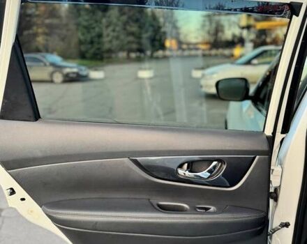 Белый Ниссан Rogue, объемом двигателя 2.49 л и пробегом 167 тыс. км за 15300 $, фото 23 на Automoto.ua