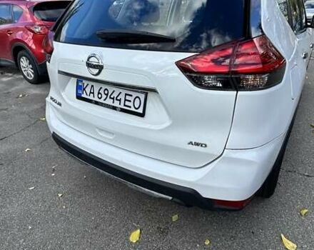 Ниссан Rogue 2017 в Киеве на Automoto.ua Белый Ниссан Rogue, объемом двигателя 2.49 л и пробегом 119 тыс. км за 13952 $, фото 3 на Automoto.ua