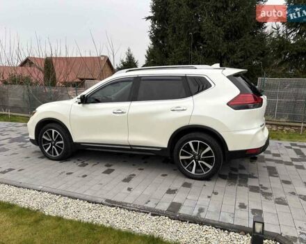 Белый Ниссан Rogue, объемом двигателя 2.49 л и пробегом 142 тыс. км за 15700 $, фото 4 на Automoto.ua