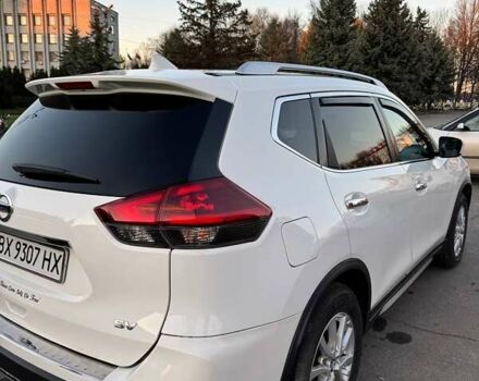 Белый Ниссан Rogue, объемом двигателя 2.49 л и пробегом 167 тыс. км за 15300 $, фото 1 на Automoto.ua