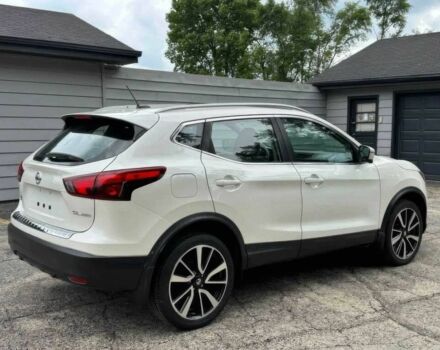 Белый Ниссан Rogue, объемом двигателя 2 л и пробегом 60 тыс. км за 3100 $, фото 3 на Automoto.ua