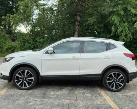 Белый Ниссан Rogue, объемом двигателя 2 л и пробегом 60 тыс. км за 3100 $, фото 5 на Automoto.ua