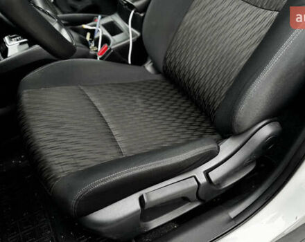 Белый Ниссан Rogue, объемом двигателя 2.5 л и пробегом 120 тыс. км за 13900 $, фото 12 на Automoto.ua