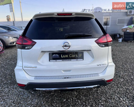 Белый Ниссан Rogue, объемом двигателя 2.5 л и пробегом 151 тыс. км за 14300 $, фото 10 на Automoto.ua