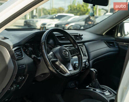 Белый Ниссан Rogue, объемом двигателя 2.49 л и пробегом 132 тыс. км за 14900 $, фото 17 на Automoto.ua