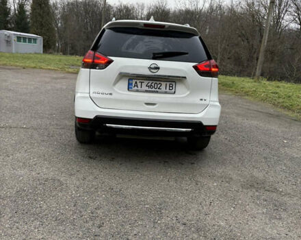 Белый Ниссан Rogue, объемом двигателя 2.49 л и пробегом 213 тыс. км за 11800 $, фото 1 на Automoto.ua