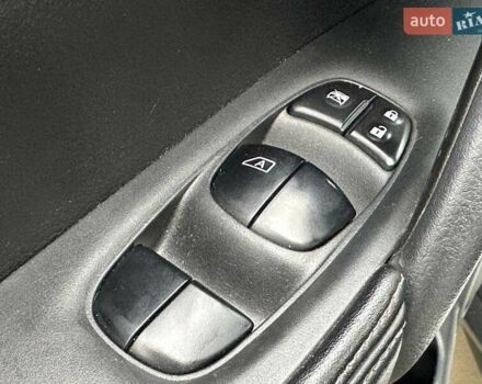 Белый Ниссан Rogue, объемом двигателя 2.49 л и пробегом 112 тыс. км за 13690 $, фото 25 на Automoto.ua