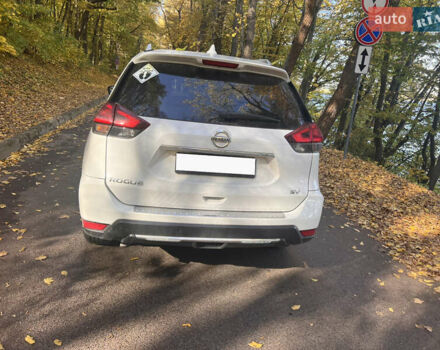 Белый Ниссан Rogue, объемом двигателя 2.49 л и пробегом 89 тыс. км за 16900 $, фото 1 на Automoto.ua