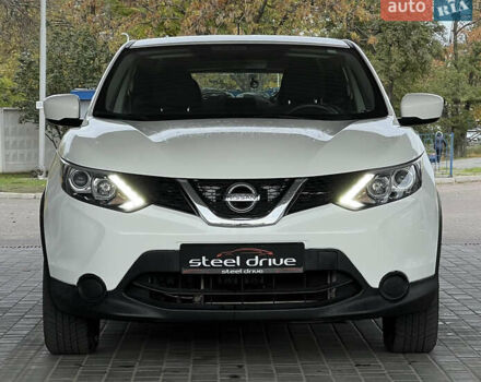 Белый Ниссан Rogue, объемом двигателя 2 л и пробегом 114 тыс. км за 14299 $, фото 1 на Automoto.ua