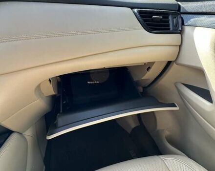 Белый Ниссан Rogue, объемом двигателя 2.49 л и пробегом 89 тыс. км за 18500 $, фото 20 на Automoto.ua