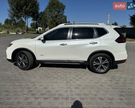 Білий Ніссан Rogue, об'ємом двигуна 2 л та пробігом 75 тис. км за 16700 $, фото 4 на Automoto.ua