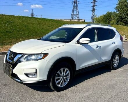 Белый Ниссан Rogue, объемом двигателя 2.5 л и пробегом 100 тыс. км за 15200 $, фото 4 на Automoto.ua