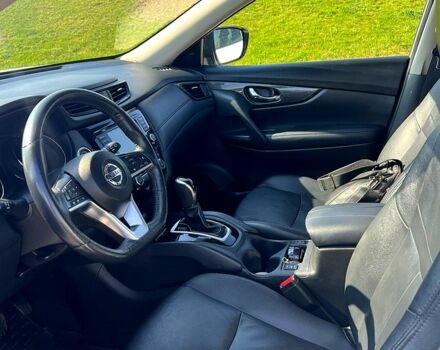 Белый Ниссан Rogue, объемом двигателя 2.5 л и пробегом 100 тыс. км за 15200 $, фото 5 на Automoto.ua