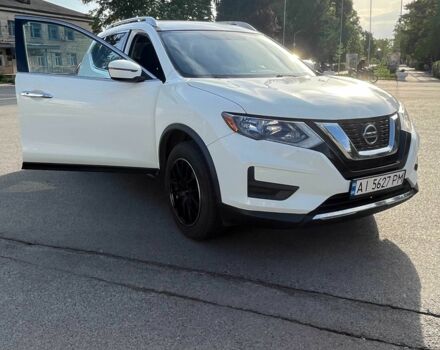 Белый Ниссан Rogue, объемом двигателя 2.5 л и пробегом 153 тыс. км за 16500 $, фото 3 на Automoto.ua