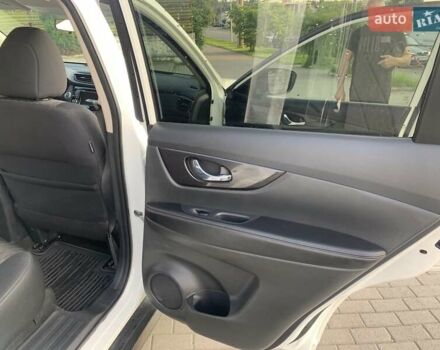 Білий Ніссан Rogue, об'ємом двигуна 2.49 л та пробігом 139 тис. км за 14800 $, фото 18 на Automoto.ua