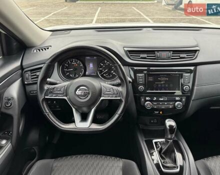 Белый Ниссан Rogue, объемом двигателя 2.5 л и пробегом 113 тыс. км за 14999 $, фото 17 на Automoto.ua