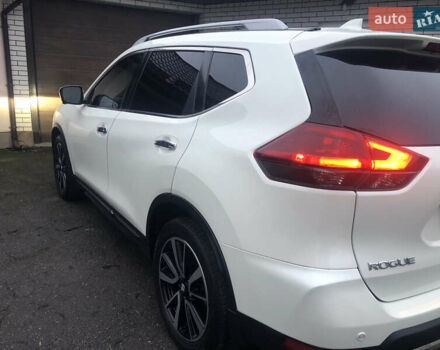 Белый Ниссан Rogue, объемом двигателя 2.49 л и пробегом 124 тыс. км за 17900 $, фото 7 на Automoto.ua