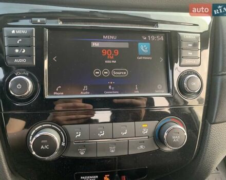 Білий Ніссан Rogue, об'ємом двигуна 2.49 л та пробігом 139 тис. км за 14800 $, фото 15 на Automoto.ua