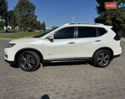 Білий Ніссан Rogue, об'ємом двигуна 2 л та пробігом 75 тис. км за 16700 $, фото 3 на Automoto.ua