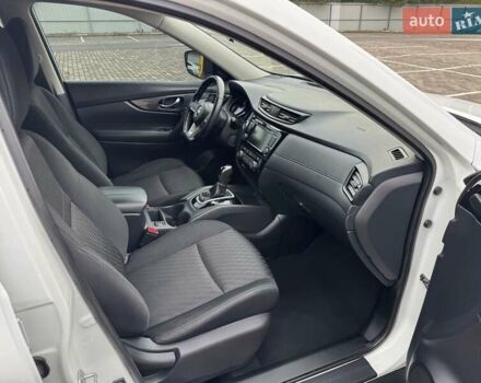 Белый Ниссан Rogue, объемом двигателя 2.5 л и пробегом 113 тыс. км за 14999 $, фото 18 на Automoto.ua