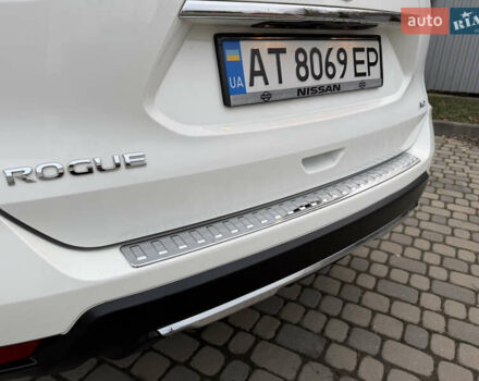 Белый Ниссан Rogue, объемом двигателя 2.5 л и пробегом 50 тыс. км за 16499 $, фото 17 на Automoto.ua