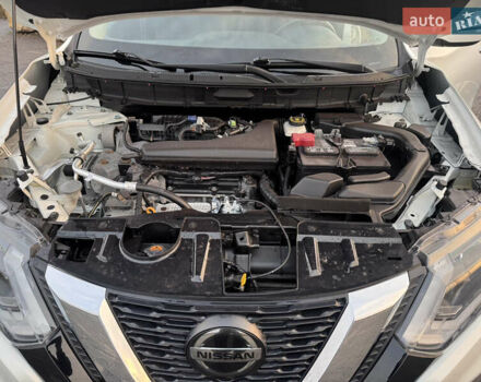 Белый Ниссан Rogue, объемом двигателя 2.49 л и пробегом 126 тыс. км за 15399 $, фото 6 на Automoto.ua