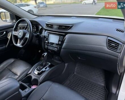 Белый Ниссан Rogue, объемом двигателя 2.49 л и пробегом 100 тыс. км за 15499 $, фото 16 на Automoto.ua