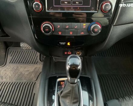 Белый Ниссан Rogue, объемом двигателя 2.5 л и пробегом 144 тыс. км за 14890 $, фото 32 на Automoto.ua