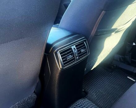 Белый Ниссан Rogue, объемом двигателя 2 л и пробегом 98 тыс. км за 14700 $, фото 6 на Automoto.ua