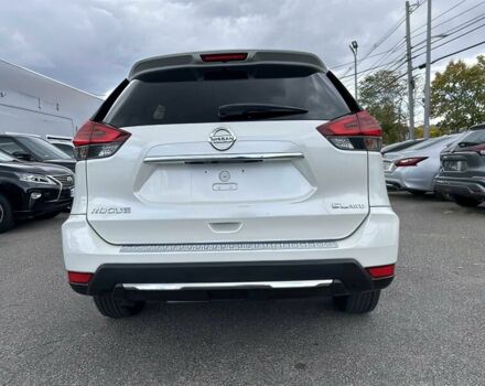 Білий Ніссан Rogue, об'ємом двигуна 2.5 л та пробігом 50 тис. км за 12900 $, фото 4 на Automoto.ua